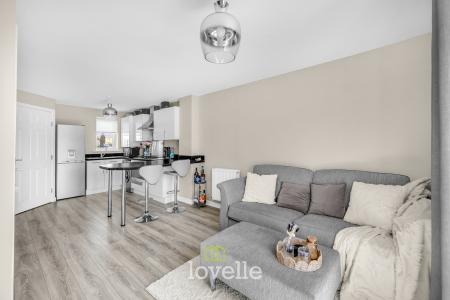 3 bedroom Terraced House for sale in Parklands Avenue, Humberston, DN36