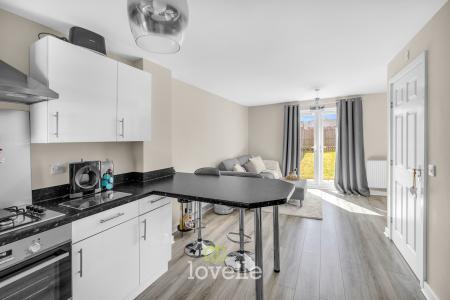 3 bedroom Terraced House for sale in Parklands Avenue, Humberston, DN36