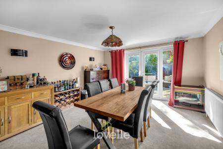 4 bedroom Detached house for sale in Main Street, Fulstow, LN11