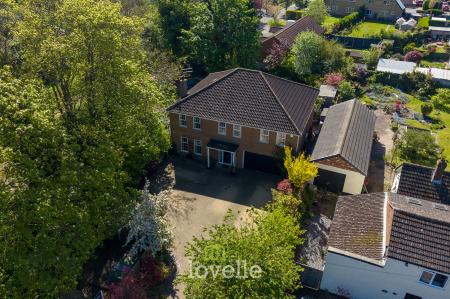 4 bedroom Detached house for sale in Main Street, Fulstow, LN11
