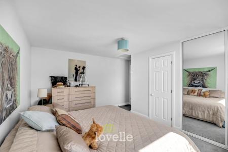4 bedroom Detached house for sale in Main Street, Fulstow, LN11