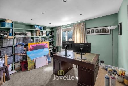 4 bedroom Detached house for sale in Main Street, Fulstow, LN11