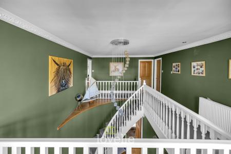 4 bedroom Detached house for sale in Main Street, Fulstow, LN11