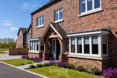 6 bedroom Detached house for sale in Beck Drive, Tetney, DN36