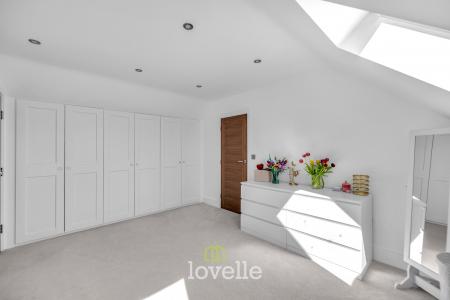 6 bedroom Detached house for sale in Beck Drive, Tetney, DN36