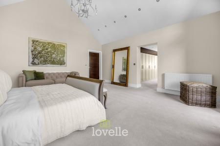 6 bedroom Detached house for sale in Beck Drive, Tetney, DN36