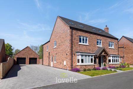 6 bedroom Detached house for sale in Beck Drive, Tetney, DN36