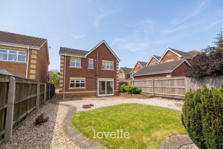 4 bedroom Detached house for sale in Hampton Close, Cleethorpes, DN35