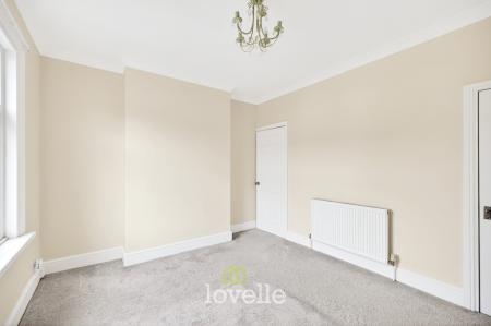 2 bedroom Terraced House for sale in Douglas Road, Cleethorpes, DN35
