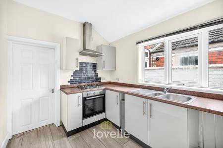 2 bedroom Terraced House for sale in Douglas Road, Cleethorpes, DN35