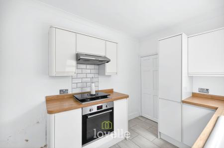 2 bedroom Terraced House for sale in Johnson Street, Cleethorpes, DN35
