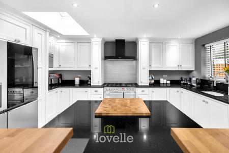 4 bedroom Detached house for sale in Bolingbroke Road, Cleethorpes, DN35