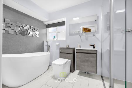 4 bedroom Detached house for sale in Bolingbroke Road, Cleethorpes, DN35