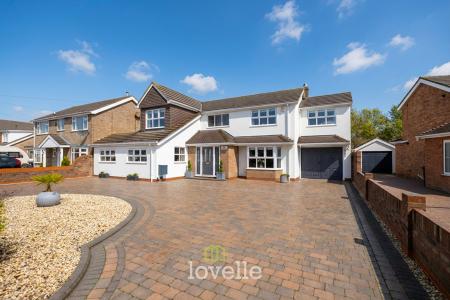 4 bedroom Detached house for sale in Bolingbroke Road, Cleethorpes, DN35