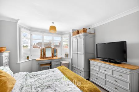2 bedroom Bungalow for sale in Stephen Crescent, Humberston, DN36