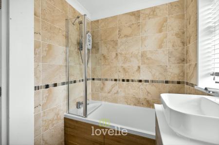 2 bedroom Bungalow for sale in Stephen Crescent, Humberston, DN36
