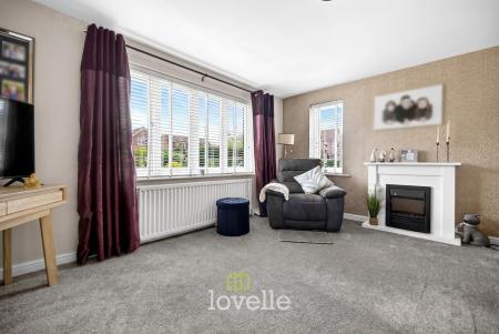 3 bedroom Detached house for sale in Northfield Close, Tetney, DN36