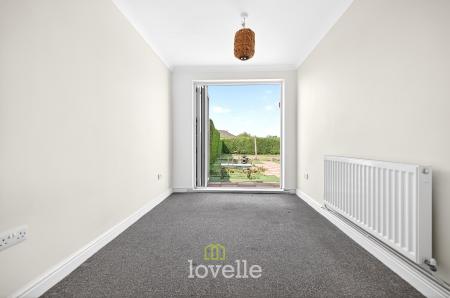 3 bedroom Semi-detached bungalow for sale in Brian Avenue, Cleethorpes, DN35