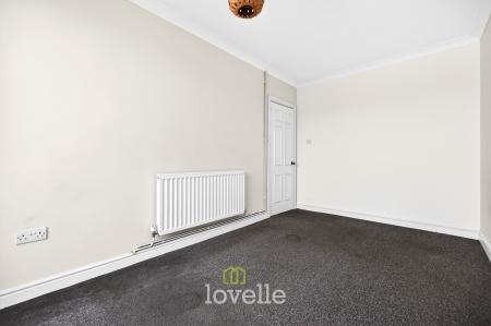 3 bedroom Semi-detached bungalow for sale in Brian Avenue, Cleethorpes, DN35