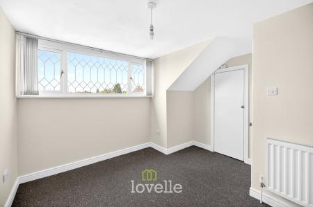 3 bedroom Semi-detached bungalow for sale in Brian Avenue, Cleethorpes, DN35
