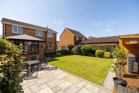 4 bedroom Detached house for sale in Drury Lane, New Waltham, DN36