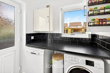 4 bedroom Detached house for sale in Drury Lane, New Waltham, DN36