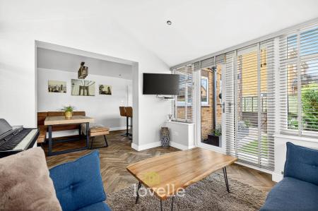 4 bedroom Detached house for sale in Drury Lane, New Waltham, DN36