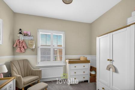 4 bedroom Semi-detached house for sale in Mellor Way, New Waltham, DN36