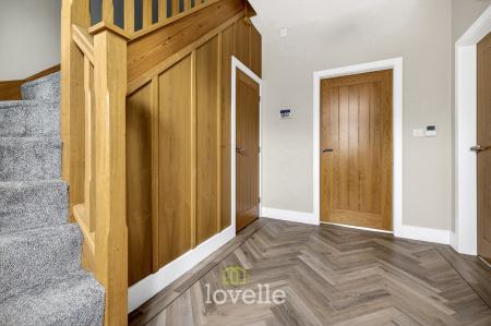 4 bedroom Semi-detached house for sale in Mellor Way, New Waltham, DN36