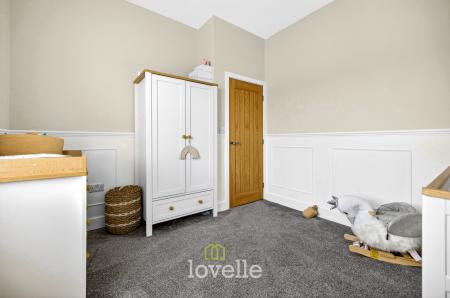 4 bedroom Semi-detached house for sale in Mellor Way, New Waltham, DN36