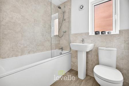 3 bedroom Detached house for sale in Heathland Way, Humberston, DN36