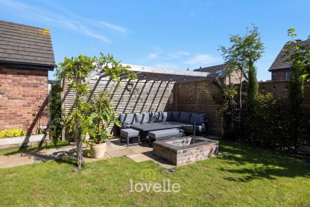 4 bedroom Detached house for sale in Molinari Avenue, Tetney, DN36