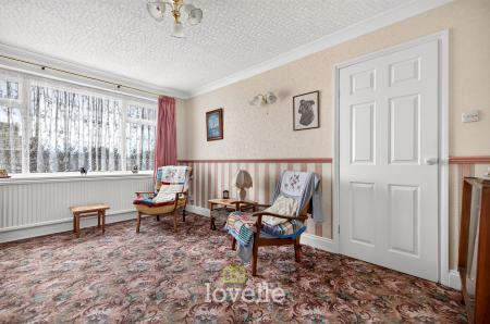 4 bedroom Semi-detached bungalow for sale in St Mathews Road, Humberston, DN36