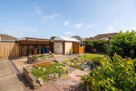 4 bedroom Semi-detached bungalow for sale in St Mathews Road, Humberston, DN36