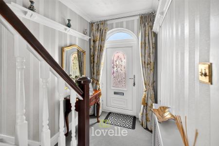 3 bedroom Terraced House for sale in Campden Crescent, Cleethorpes, DN35
