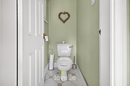 3 bedroom Terraced House for sale in Campden Crescent, Cleethorpes, DN35