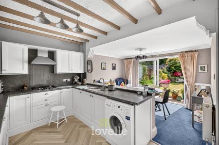3 bedroom Terraced House for sale in Campden Crescent, Cleethorpes, DN35