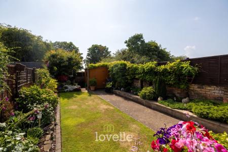 3 bedroom Terraced House for sale in Campden Crescent, Cleethorpes, DN35