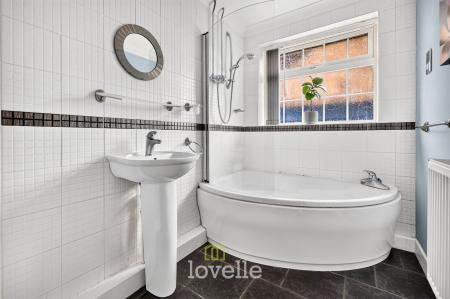 3 bedroom Semi-detached bungalow for sale in Swaby Drive, Cleethorpes, DN35