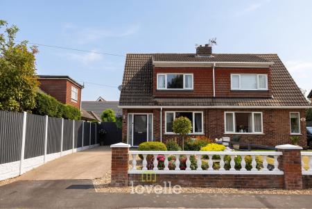 3 bedroom Semi-detached house for sale in Inghams Road, Tetney, DN36