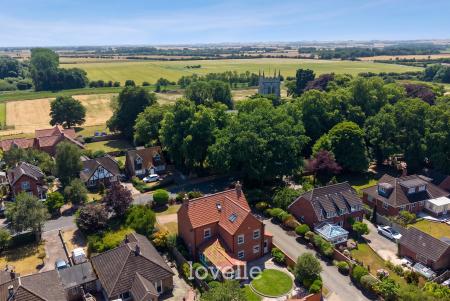 6 bedroom Detached house for sale in Church View, Tetney, DN36