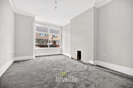 3 bedroom Semi-detached house for sale in Elliston Street, Cleethorpes, DN35
