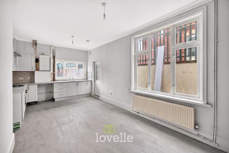 3 bedroom Semi-detached house for sale in Elliston Street, Cleethorpes, DN35