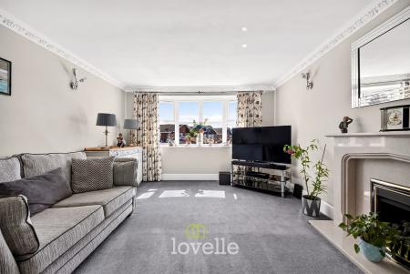 3 bedroom Detached bungalow for sale in Mayfair Court, Cleethorpes, DN35