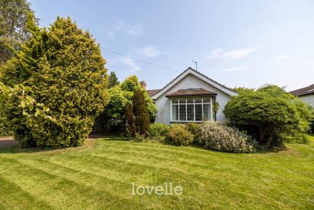 3 bedroom Detached bungalow for sale in Humberston Avenue, Humberston, DN36