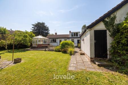 3 bedroom Detached bungalow for sale in Humberston Avenue, Humberston, DN36
