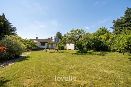 3 bedroom Detached bungalow for sale in Humberston Avenue, Humberston, DN36