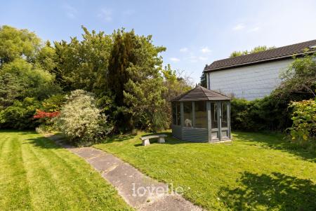 3 bedroom Detached bungalow for sale in Humberston Avenue, Humberston, DN36
