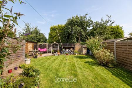 3 bedroom Detached house for sale in Swaby Close, Marshchapel, DN36