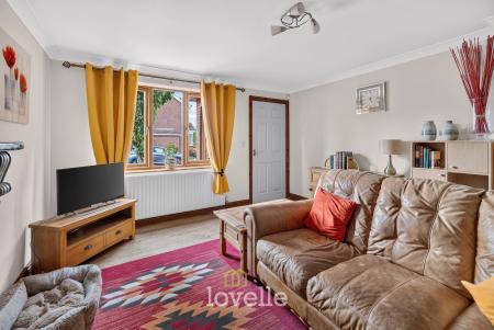 3 bedroom Detached house for sale in Swaby Close, Marshchapel, DN36